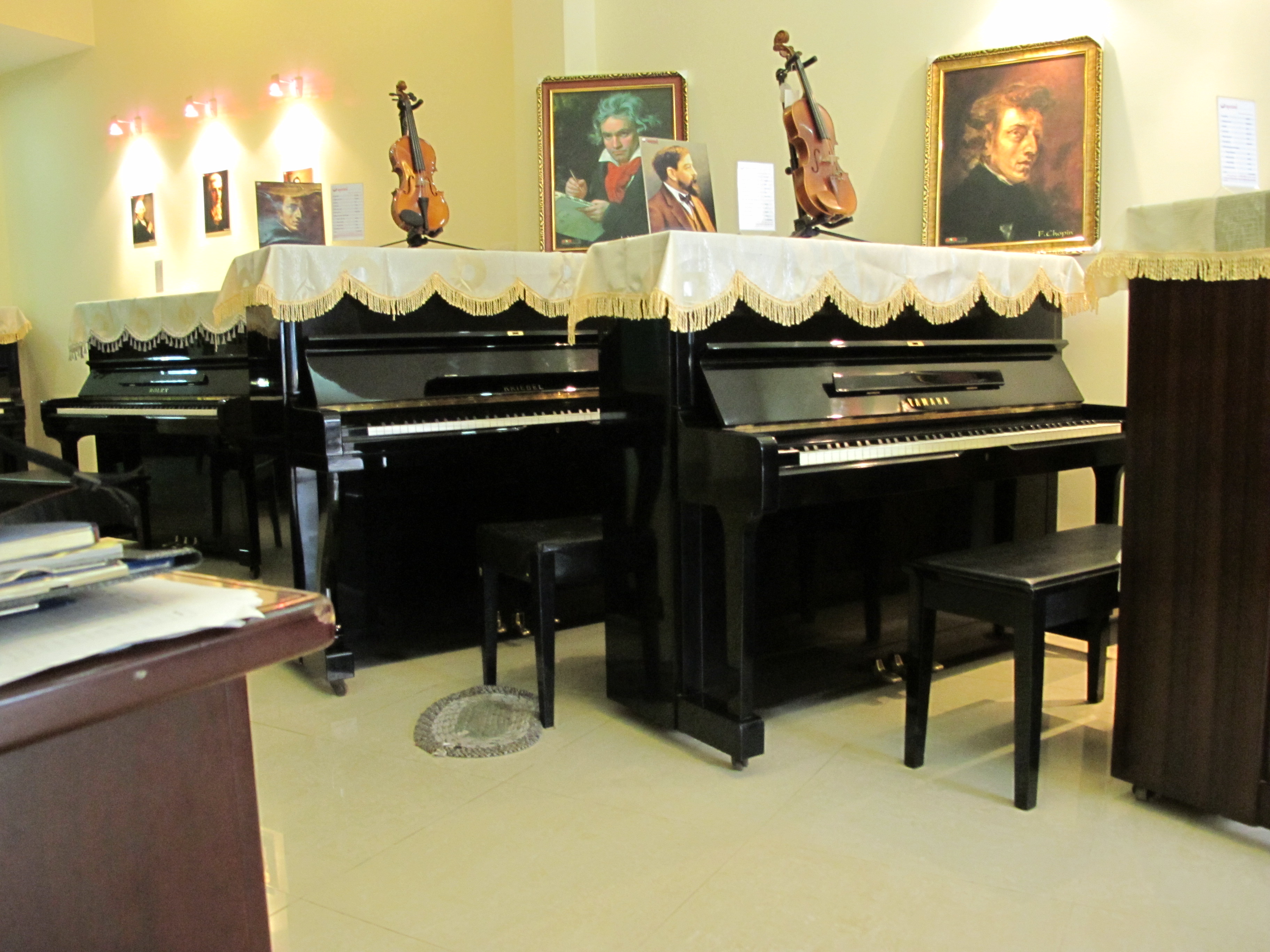 Showroom Piano & Nhạc cụ Musicland